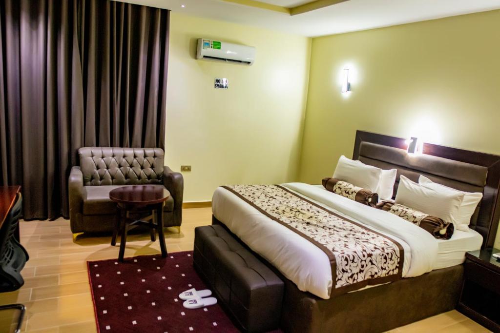 VILLA HILTON HOTELS shortlet apartment in Uyo