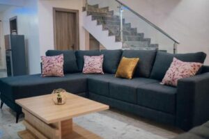 Serviced 3Bed Duplex in Oba Akinyele Street, off Rotimi Williams, Bodija Shortlet Apartment in 