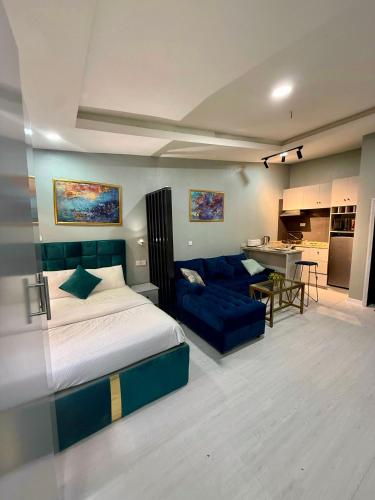 Balcony Open Plan Studio Units -Lekki 1, WI-FI, one with balcony, the other without shortlet apartment in Lekki